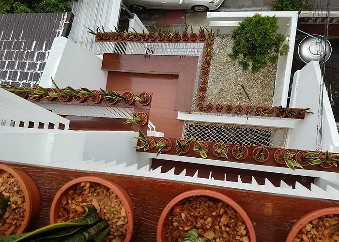 Haus Sathorn 21 Bed And Breakfast